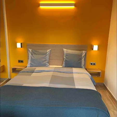 Apartmán Paris Esplanade 701 *